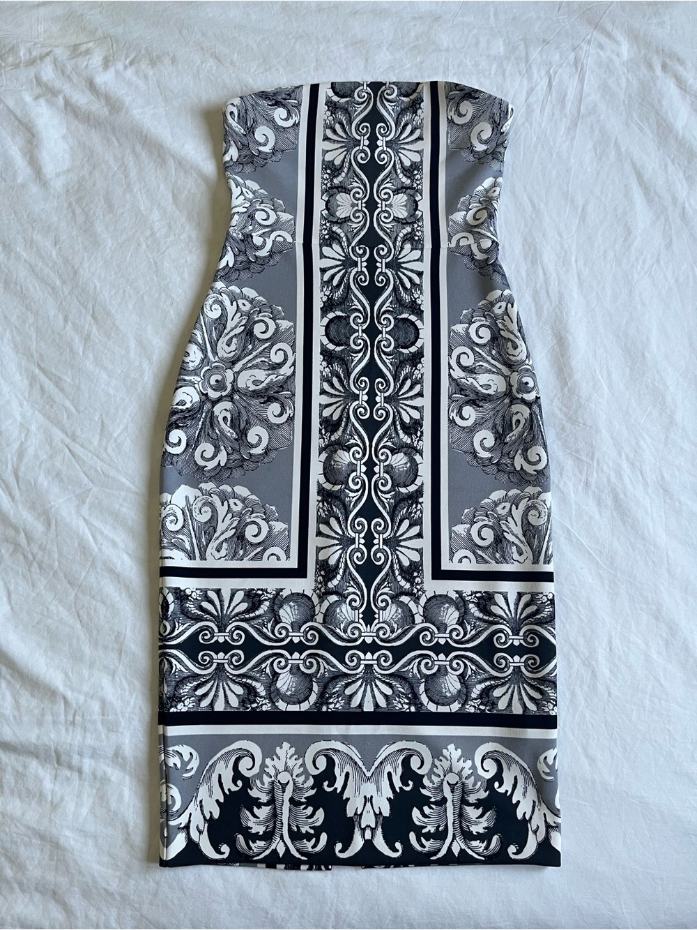 Express Strapless Baroque Bodycon Dress in Gray & Black